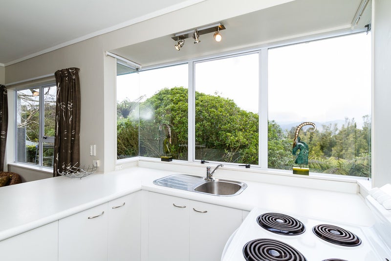 13 Panorama Grove, Harbour View, Lower Hutt - Carousel 2