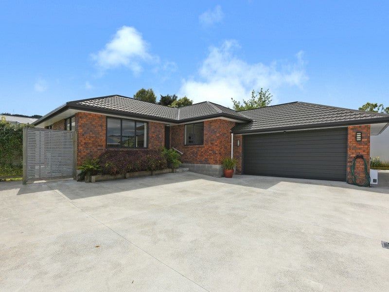 59A Fraser Crescent, Elderslea, Upper Hutt - Carousel 2