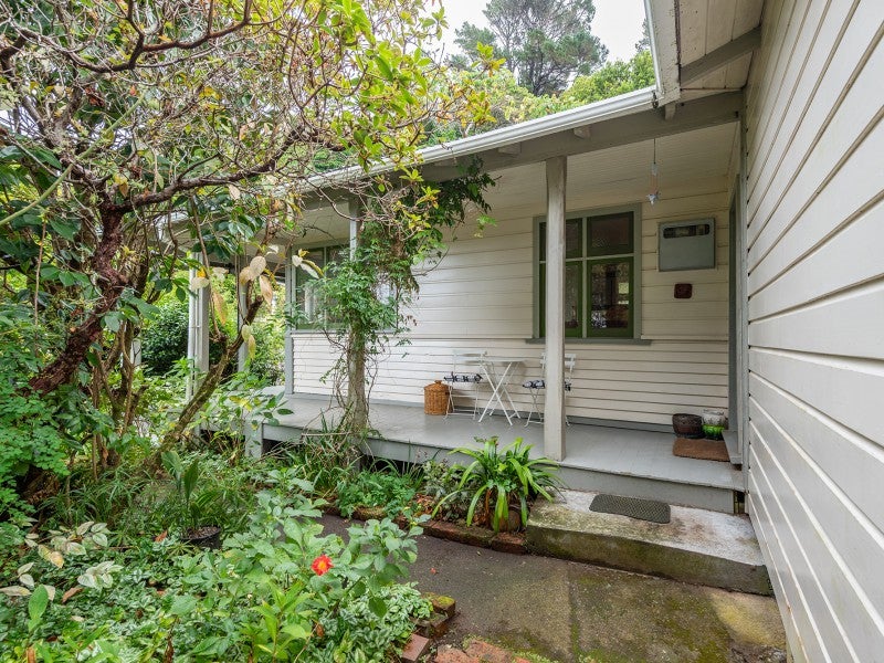 27 Baroda Street, Khandallah, Wellington - Carousel 2