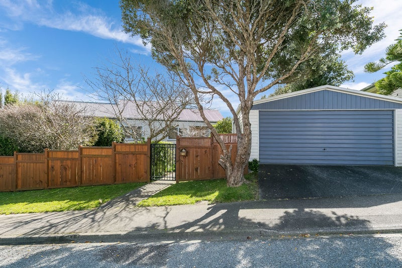 123 Mark Avenue, Grenada Village, Wellington - Carousel 2