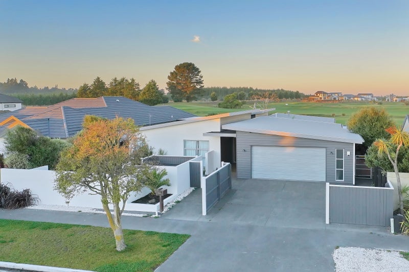 546 Bower Avenue, Parklands, Christchurch - Carousel 2