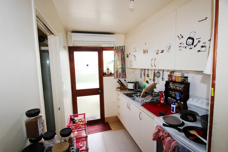 93D Queen Street, North Dunedin, Dunedin - Carousel 2