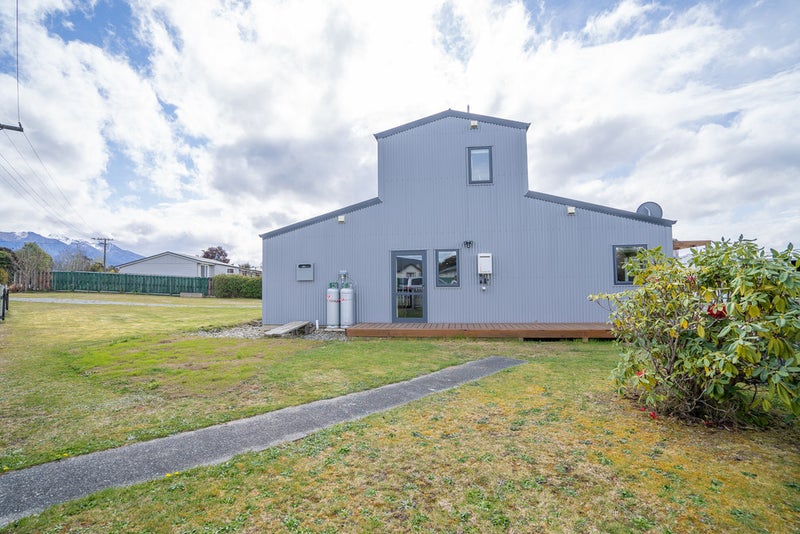 9 View Street, Manapouri, Manapouri - Carousel 22