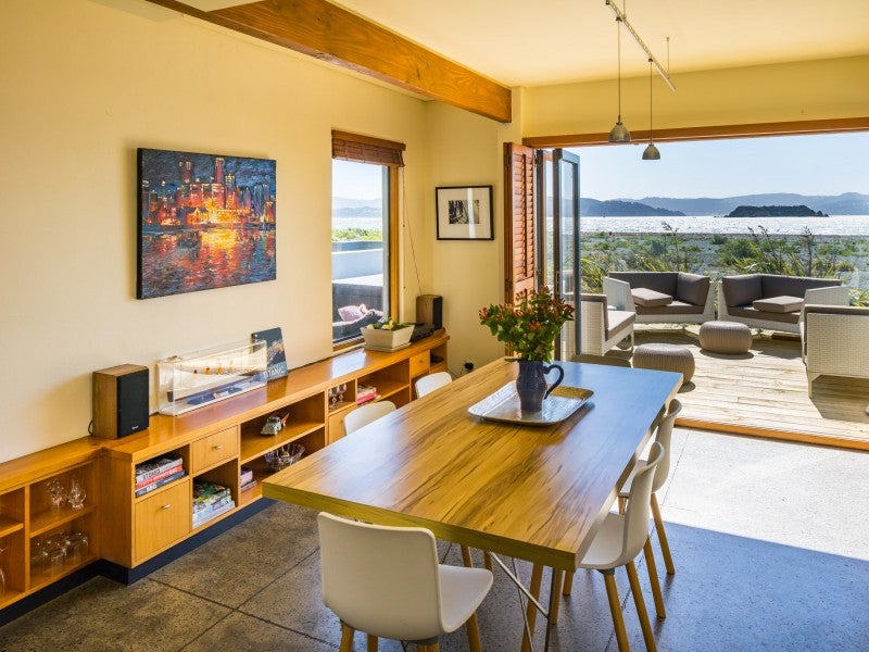 20 Pukatea Street, Eastbourne, Lower Hutt - Carousel 1