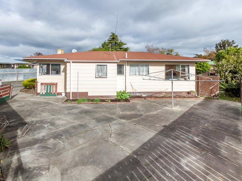 70 Havelock Avenue, Westbrook, Palmerston North - Carousel 2