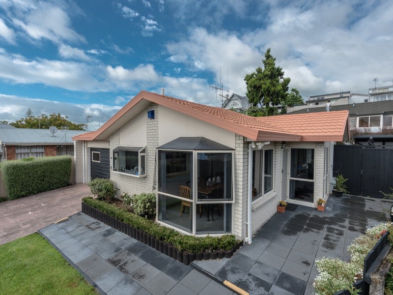 6 Dunsford Mews, Hamilton Central, Hamilton - Carousel 1