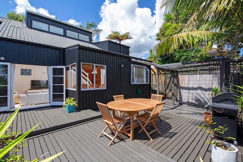 12A View Road, Shelly Park, Auckland - Carousel 17