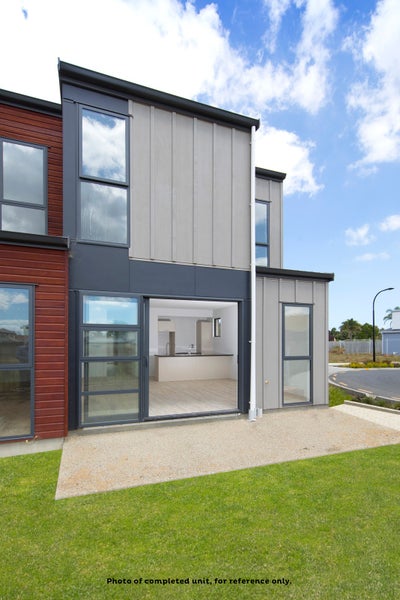 36 Tapuwae Way, Mangere Bridge, Auckland - Carousel 2