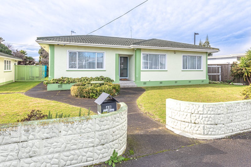 48 Abbot Street, Gonville, Whanganui - Carousel 2