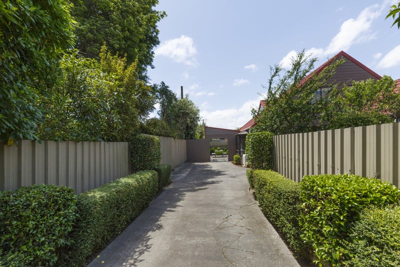 329 Albert Street, Hokowhitu, Palmerston North - Carousel 21