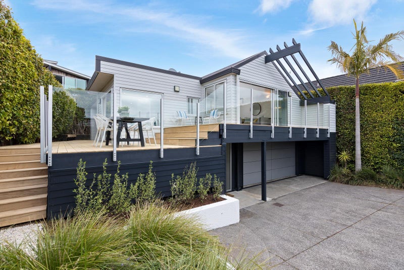 29A Godden Crescent, Mission Bay, Auckland - Carousel 2