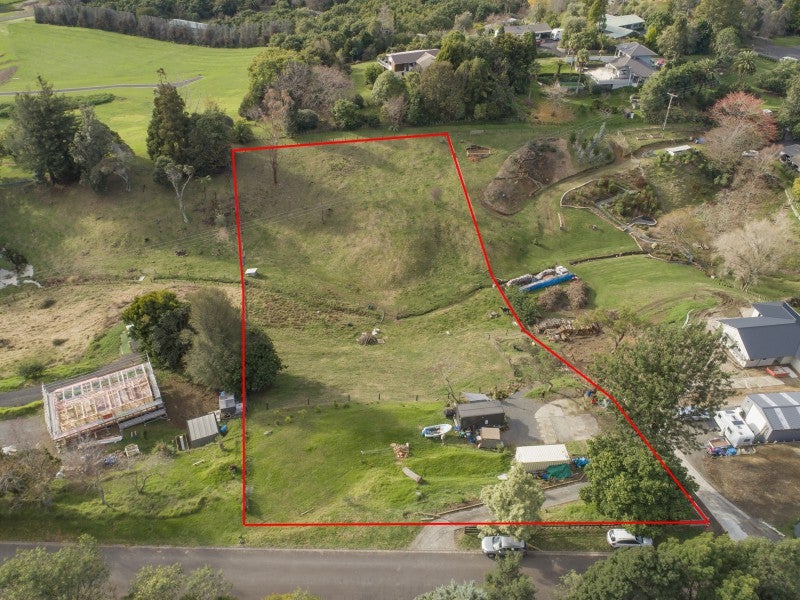 42 Corbett Drive, Minden, Tauranga - Carousel 2