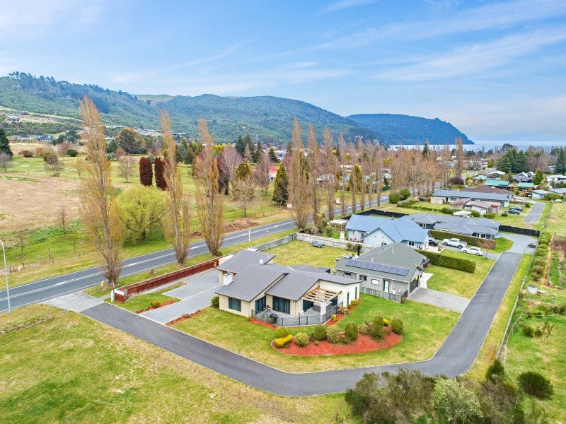 122 Kinloch Road, Taupo - Carousel 1