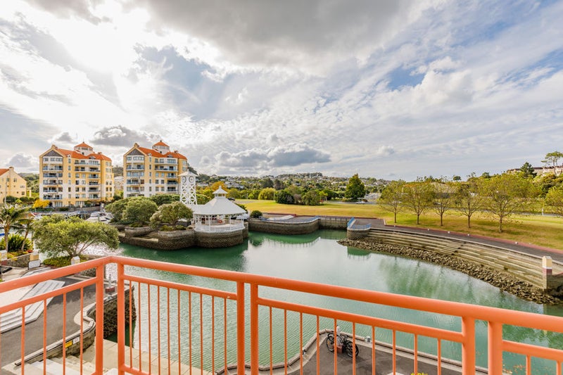 164 Harbour Village Drive, GULF HARBOUR, WHANGAPARAOA - Carousel 1