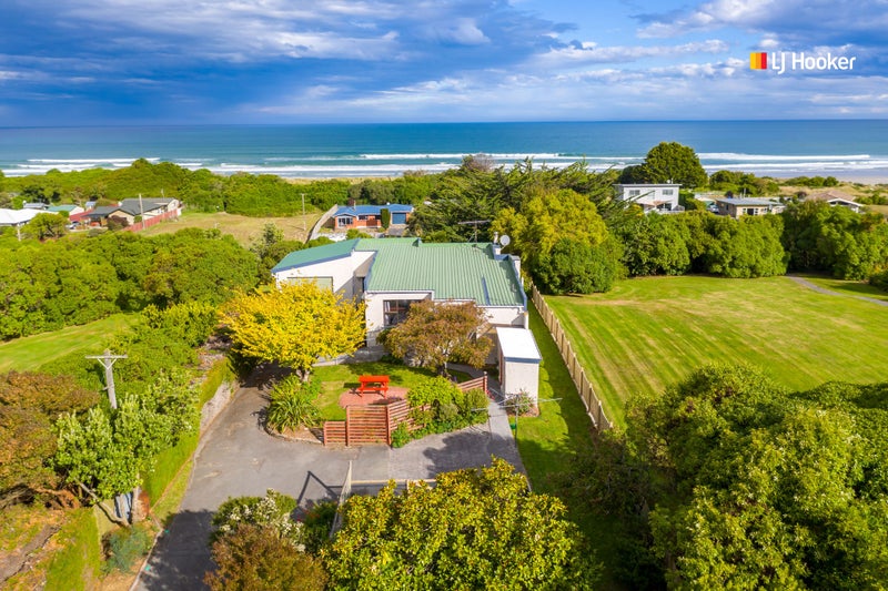 8 John Street, Ocean View, Dunedin - Carousel 1
