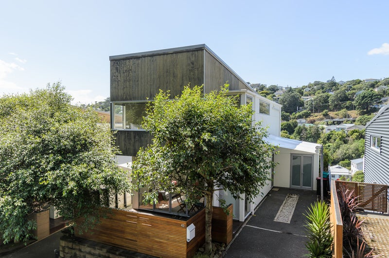 43 Tiketike Way, Brooklyn, Wellington - Carousel 1