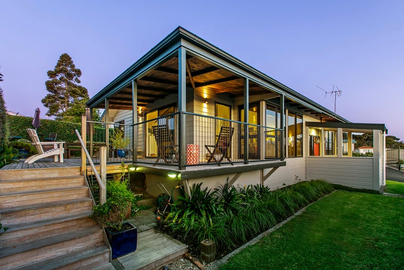 2/32 Sea Vista Avenue, Beach Haven, Auckland - Carousel 1