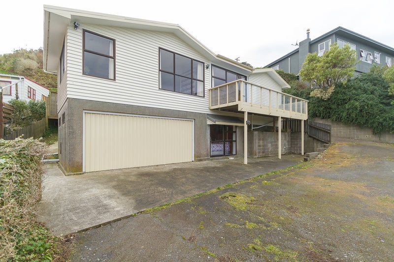 41 Titiro Moana Road, Korokoro, Lower Hutt - Carousel 2