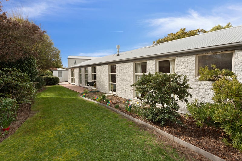 28 Erin Crescent, Mairehau, Christchurch - Carousel 1