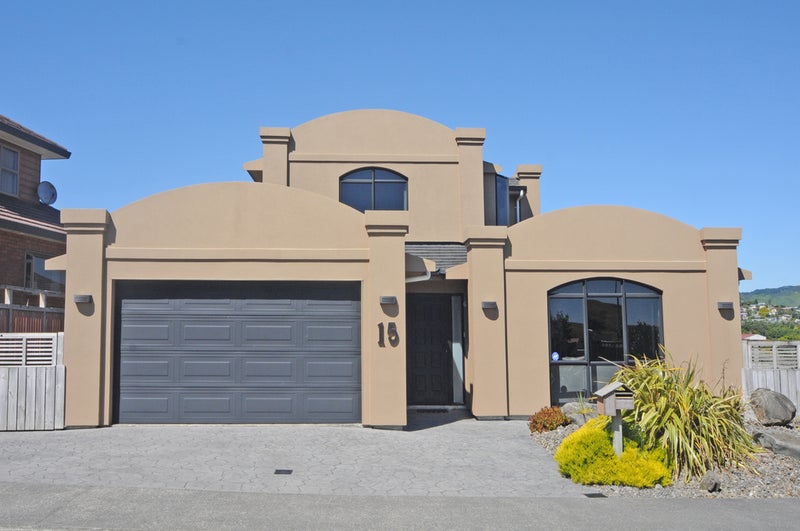 15 White Pine Avenue, Woodridge, Wellington - Carousel 2