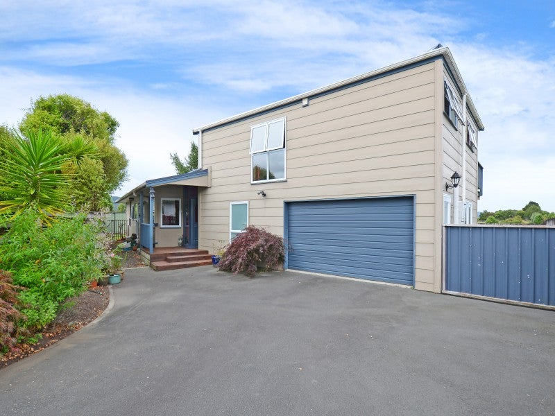 20 Tulsa Grove, Totara Park, Upper Hutt - Carousel 20