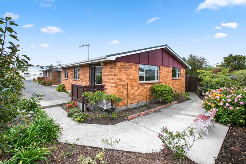8B Eskvale Street, Saint Kilda, Dunedin - Carousel 1