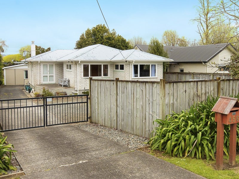 456 Great South Road, Opaheke, Papakura - Carousel 1