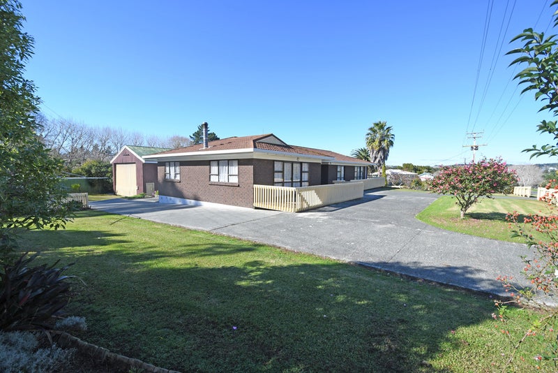 2056 State Highway 1, Kaiwaka - Carousel 13