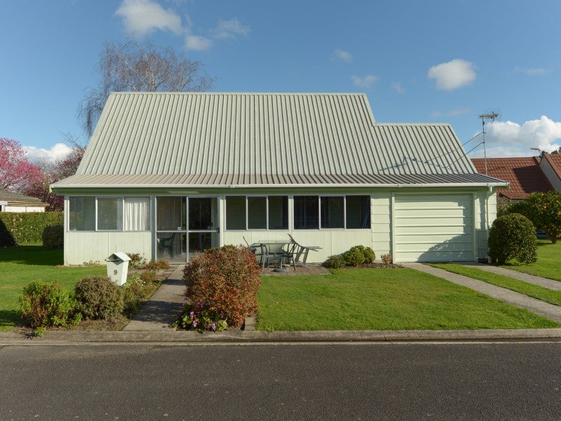 9 Kingfisher Way, Te Kowhai, Hamilton - Carousel 2