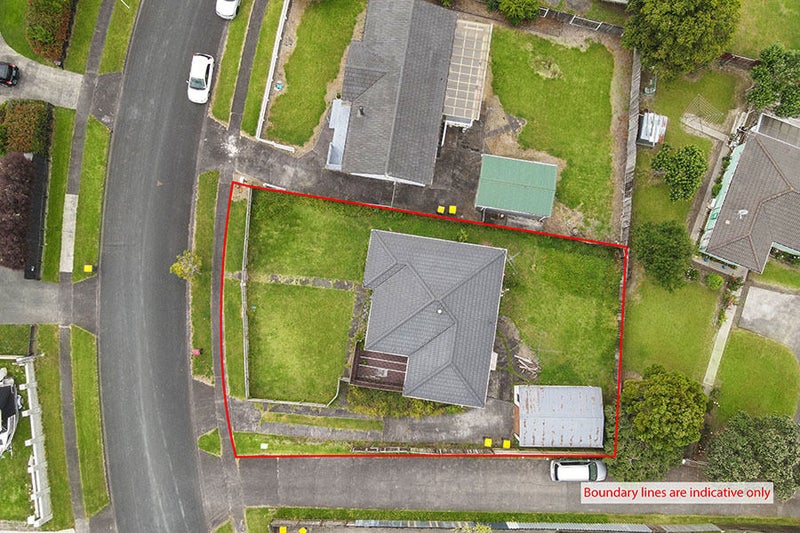 8 Clyma Place, Massey, Auckland - Carousel 1