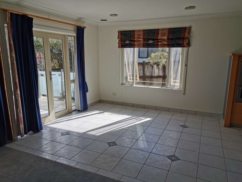 33 Lansell Drive, East Tamaki Heights, Auckland - Carousel 2