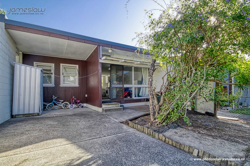 1B Orcades Place, Lynfield, Auckland - Carousel 1