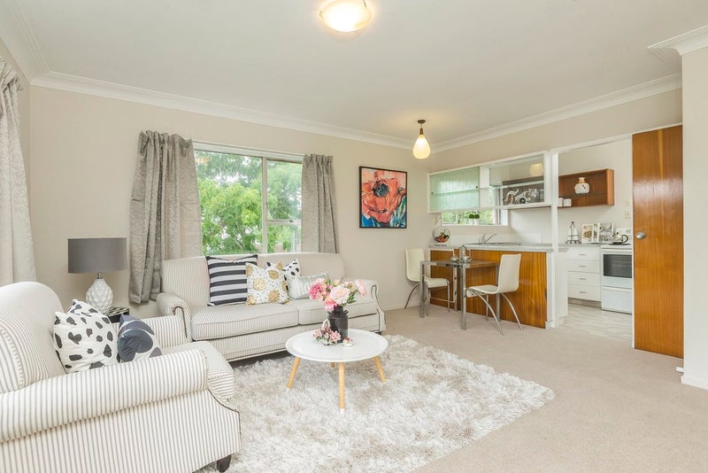 1/86 Owairaka Avenue, Owairaka, Auckland - Carousel 1