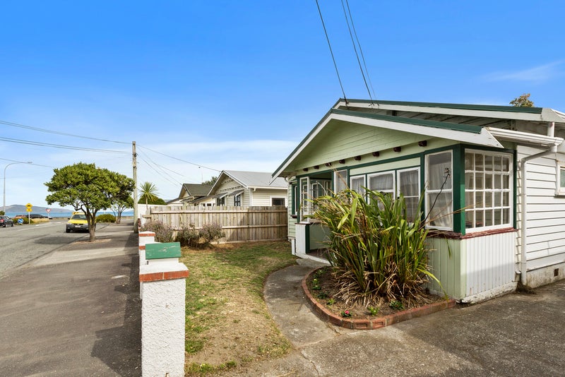 5 Collins Street, Petone, Lower Hutt - Carousel 15