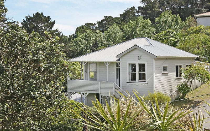 9 Caprera Street, Melrose, Wellington - Carousel 1