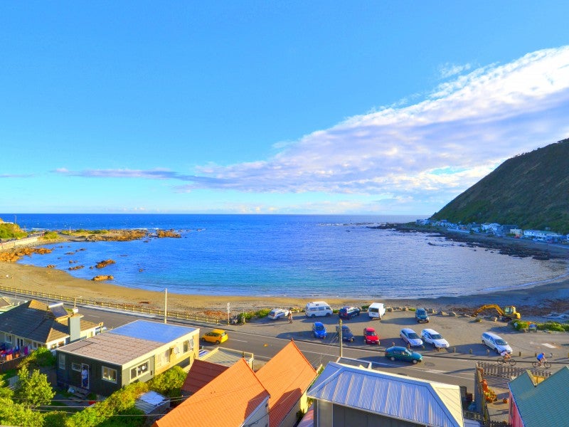 2/48 Owhiro Bay Parade, Owhiro Bay, Wellington - Carousel 1