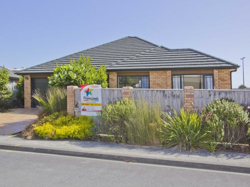 24 Moana Grove, Waiwhetu, Lower Hutt - Carousel 20