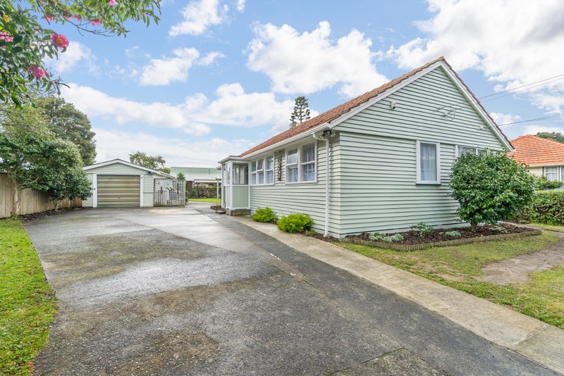 3 Tilbury Street, Fairfield, Lower Hutt - Carousel 1