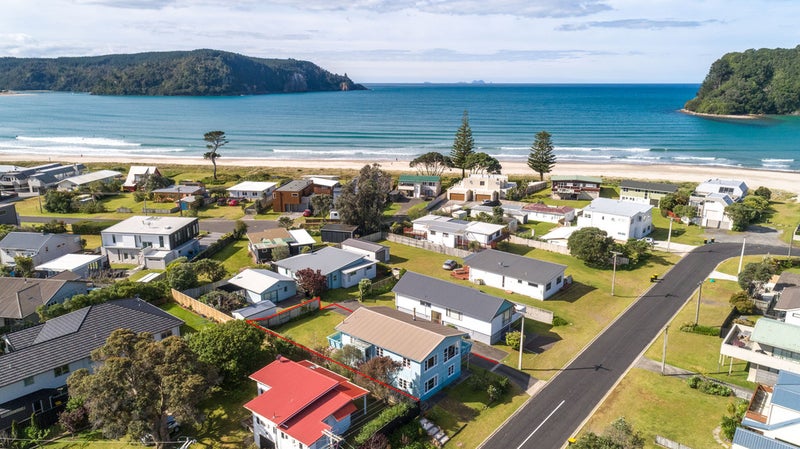 616A Ocean Road, Whangamatā - Carousel 2