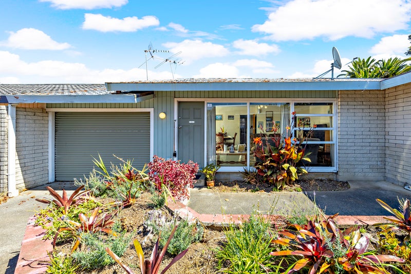 2/24 Central Avenue, Papatoetoe, Auckland - Carousel 2