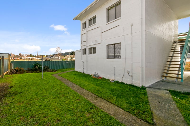 10/43A Merton Street, Trentham, Upper Hutt - Carousel 14