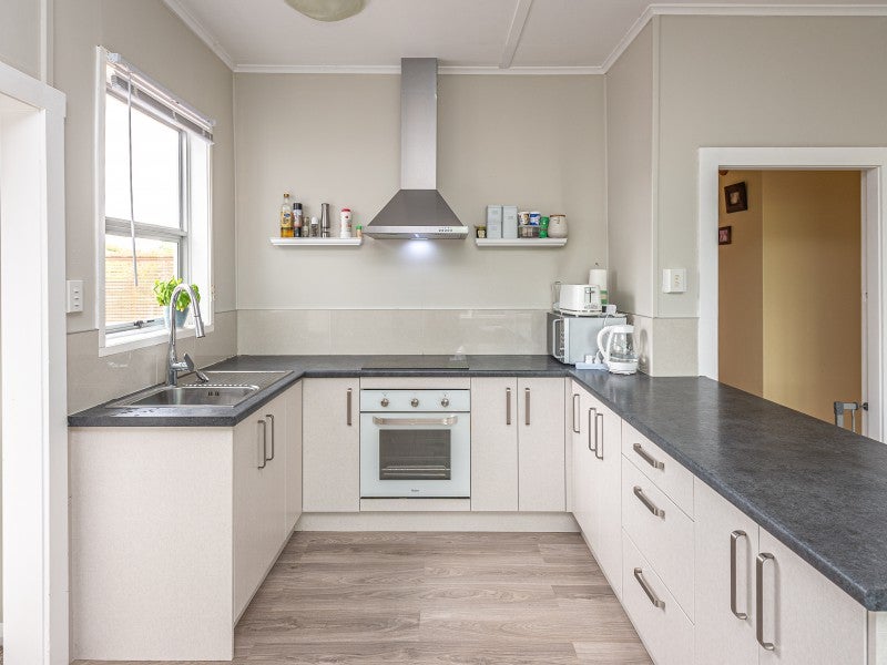 6 Durham Road, Springvale, Whanganui - Carousel 2