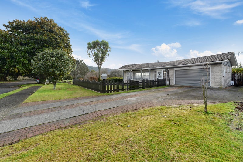 17 Kamahi Place, Pukehangi, Rotorua - Carousel 1