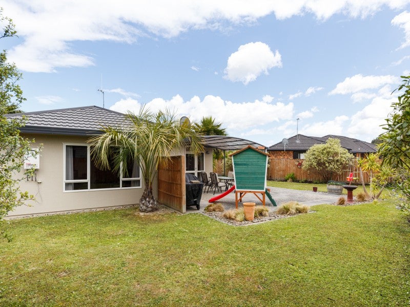 31 Meridian Grove, Kelvin Grove, Palmerston North - Carousel 18