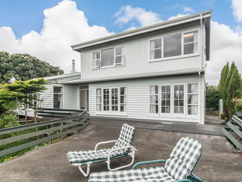 19 William Avenue, Raumati South, Paraparaumu - Carousel 1