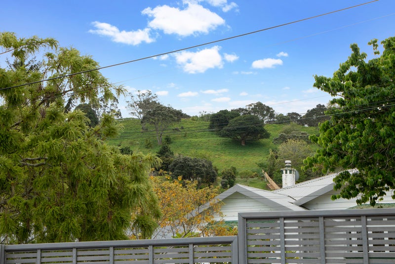 26 Highland Road, Mount Albert, Auckland - Carousel 19