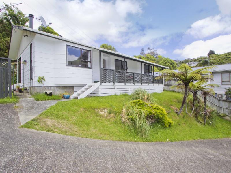 143 Tirohanga Road, Tirohanga, Lower Hutt - Carousel 1