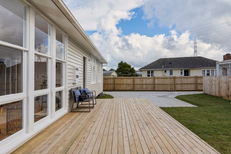 37A Cobham Crescent, Kelston, Auckland - Carousel 10