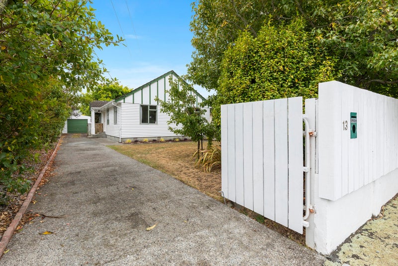 13 Islington Street, Trentham, Upper Hutt - Carousel 1