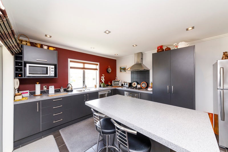 23A Rosalie Terrace, Kelvin Grove, Palmerston North - Carousel 2